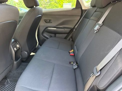 Used 2024 Hyundai Kona SEL AWD/4WD image 17