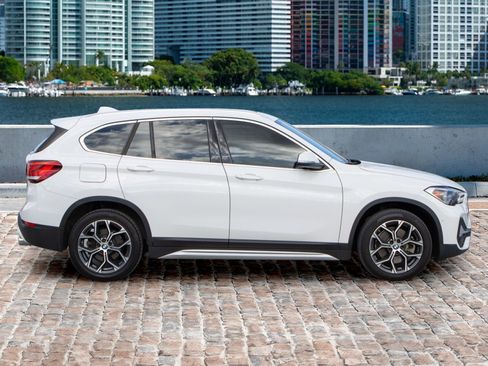 Used 2020 BMW X1 sDrive28i w/ Convenience Package image 4