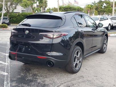 New 2025 Alfa Romeo Stelvio Sprint w/ Convenience Package