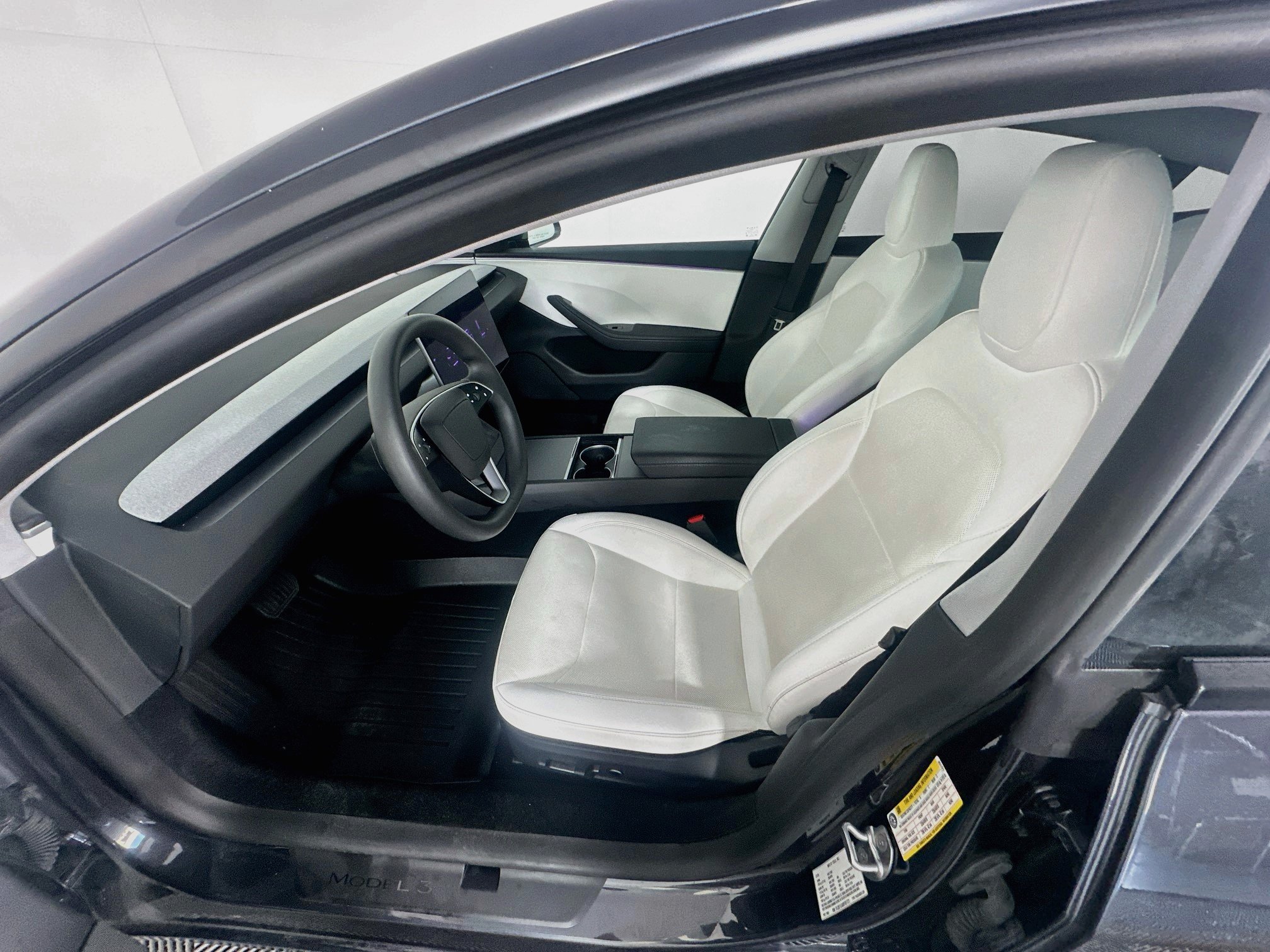 Used 2025 Tesla Model 3 RWD image 13