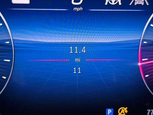 New 2025 Mercedes-Benz C 300 4MATIC Sedan image 31