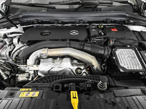 New 2026 Mercedes-Benz GLA 250 4MATIC image 25