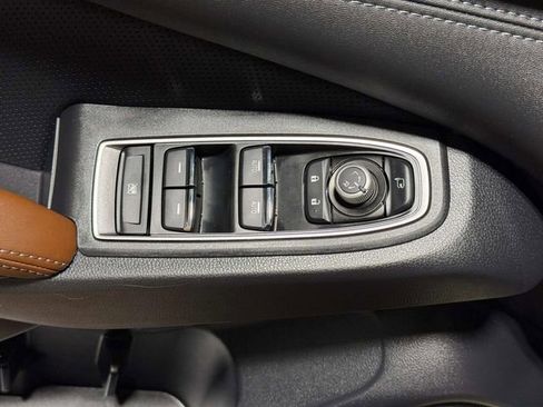 Used 2025 Subaru Ascent Touring AWD/4WD image 22