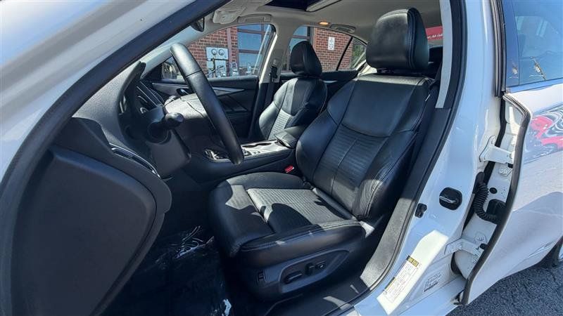 Used 2019 INFINITI Q50 Signature Edition w/ Cargo Package (L96) RWD image 29