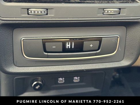 Used 2021 Audi Q7 3.0T Premium image 24