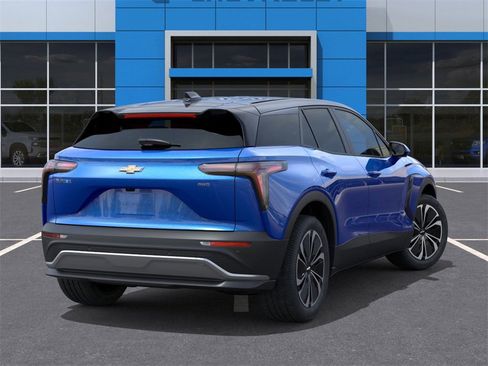 New 2025 Chevrolet Blazer EV LT image 4
