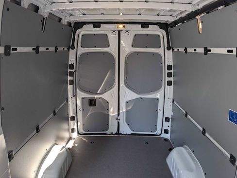 New 2025 Mercedes-Benz Sprinter 2500 image 17