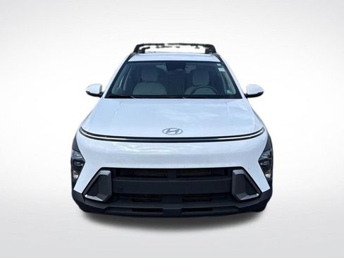 Used 2024 Hyundai Kona SEL AWD/4WD image 2