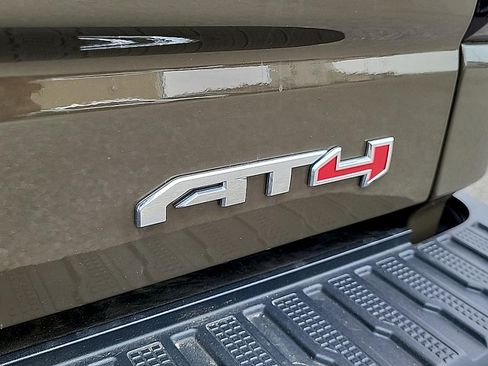 Used 2024 GMC Sierra 1500 AT4 w/ AT4 Preferred Package AWD/4WD image 30