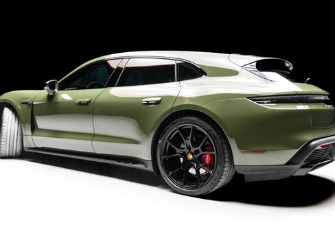 Used 2023 Porsche Taycan GTS image 25