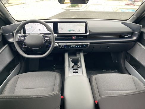 New 2025 Hyundai Ioniq 6 SE image 16