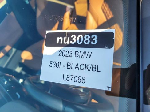 Used 2023 BMW 530e xDrive w/ Premium Package image 26