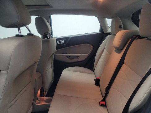 Used 2016 Ford Fiesta SE image 18