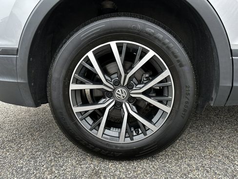 Used 2021 Volkswagen Tiguan S image 17