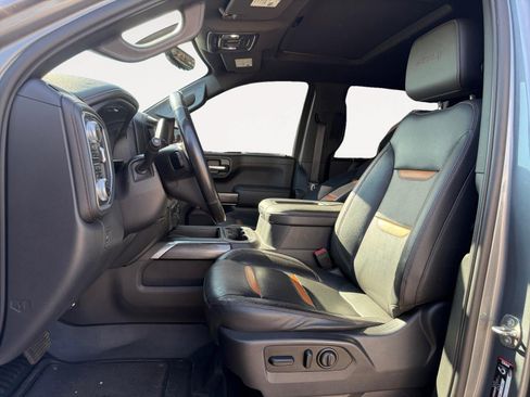 Certified 2021 GMC Sierra 1500 AT4 w/ AT4 Premium Package AWD/4WD image 9