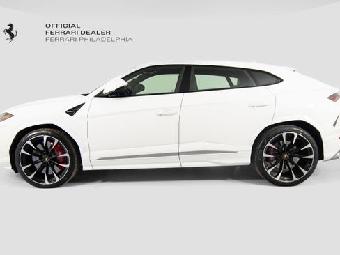 Used 2022 Lamborghini Urus image 4