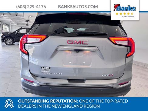 Certified 2024 GMC Terrain AT4 AWD/4WD image 8