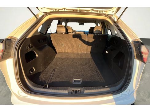 Used 2019 Ford Edge SEL w/ Equipment Group 201A AWD/4WD image 18