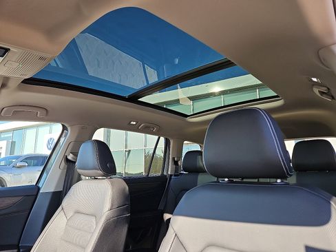 New 2026 Volkswagen Atlas SEL image 14