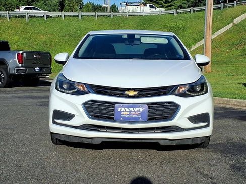 Used 2017 Chevrolet Cruze Premier FWD image 8
