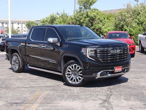 Used 2025 GMC Sierra 1500 Denali Ultimate AWD/4WD image 2