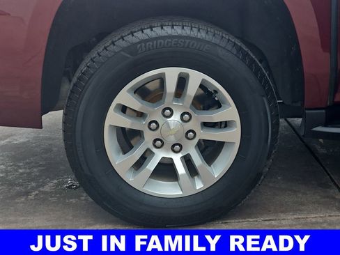 Used 2019 Chevrolet Suburban LS RWD image 37