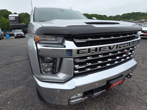 Used 2020 Chevrolet Silverado 2500 LTZ w/ LTZ Plus Package AWD/4WD image 12