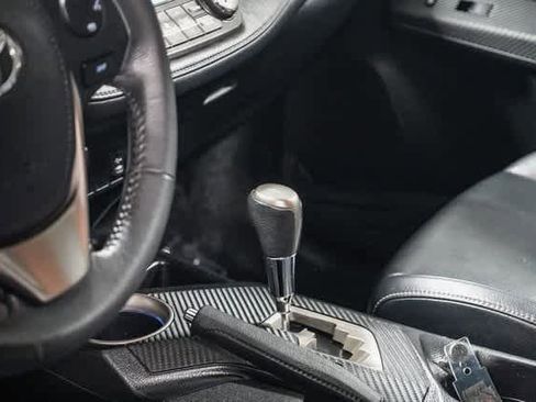 Used 2014 Toyota RAV4 Limited w/ Technology Package image 24