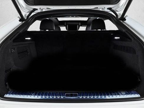 New 2026 Audi Q8 Premium Plus image 6