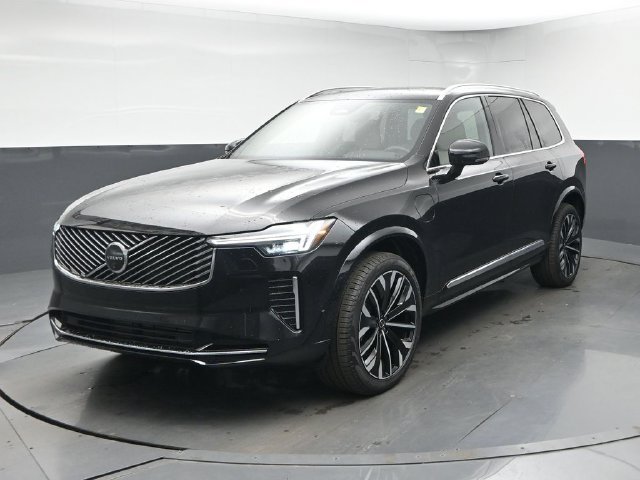 New 2026 Volvo XC90 T8 Plus AWD/4WD image 3