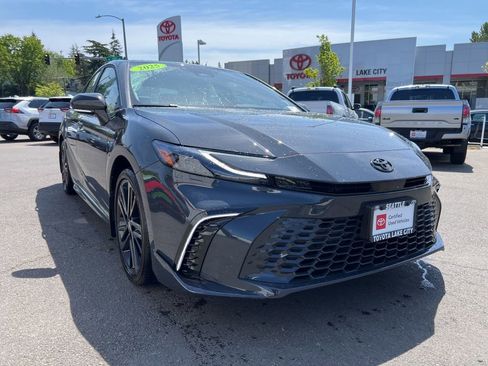 Used 2025 Toyota Camry XSE AWD/4WD image 1
