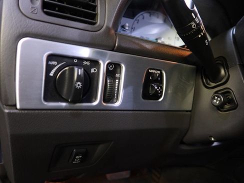 Used 2002 Ford Thunderbird Deluxe 2dr Convertible image 26