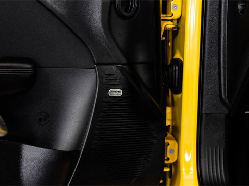 Used 2017 Dodge Challenger R/T image 36