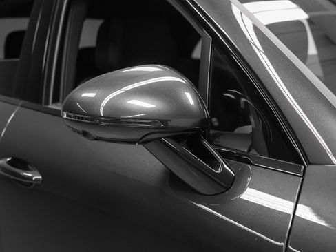 Certified 2026 Porsche Macan AWD/4WD image 14