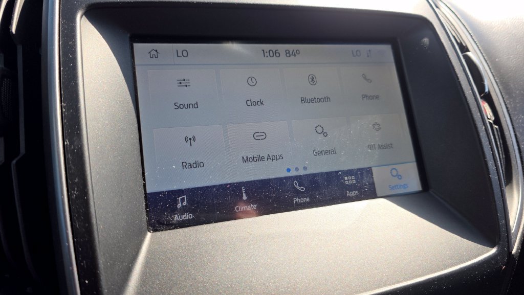 Used 2020 Ford Edge SE FWD image 18
