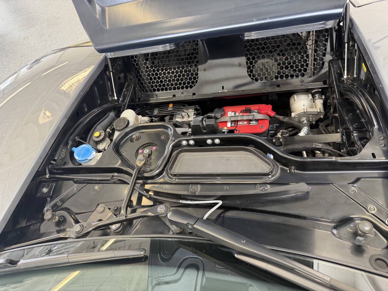 Used 2006 Ford GT RWD image 65
