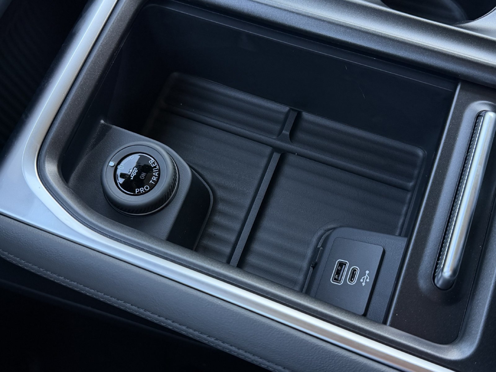 New 2026 Ford Expedition Active RWD image 18