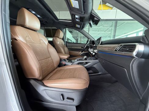 Used 2022 Kia Telluride SX w/ SX Prestige Package image 22