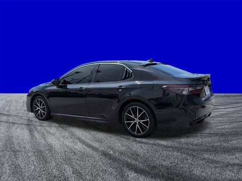 Used 2024 Toyota Camry SE w/ Convenience Package FWD image 6