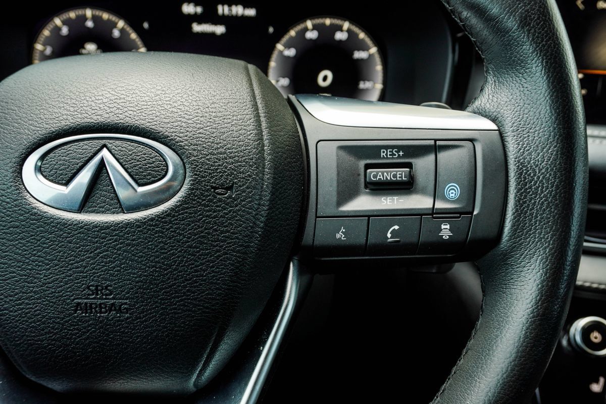 Certified 2023 INFINITI QX60 Luxe w/ Cargo Package AWD/4WD image 34