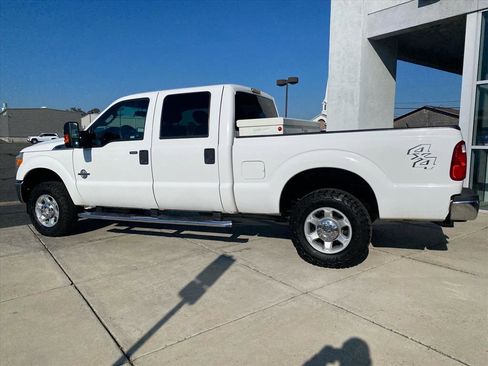 Used 2015 Ford F250 XLT w/ XLT Interior Package image 4