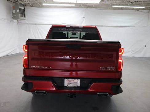 Used 2023 Chevrolet Silverado 1500 High Country w/ High Country Premium Package RWD image 6