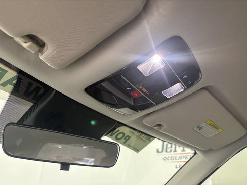 Used 2026 Hyundai Santa Fe SEL FWD image 23