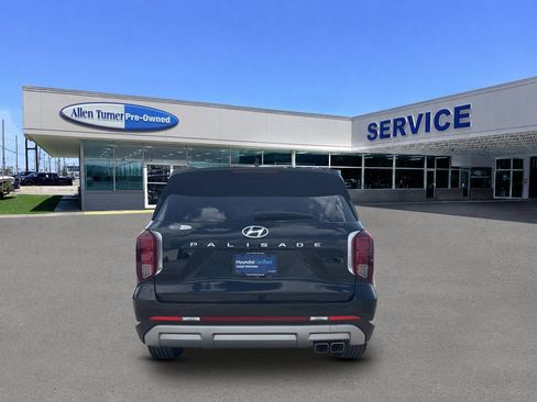Certified 2023 Hyundai Palisade Limited FWD image 7