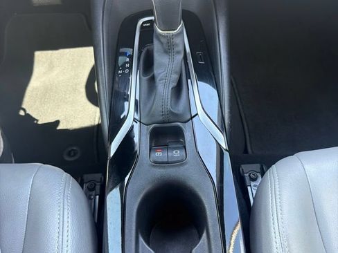 Used 2020 Toyota Corolla SE FWD image 15