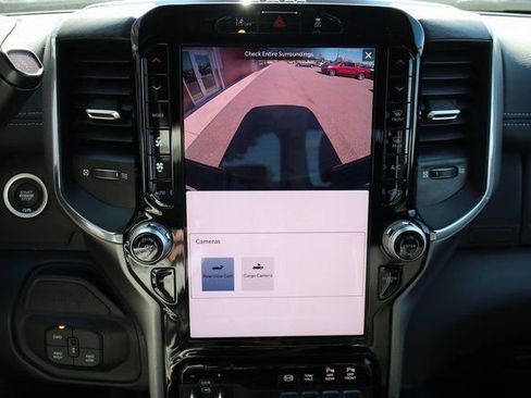 Used 2025 RAM 2500 Laramie w/ Sport Appearance Package image 27