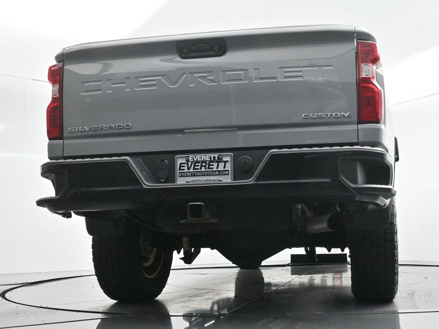 Used 2024 Chevrolet Silverado 2500 Custom w/ Custom Convenience Package AWD/4WD image 48