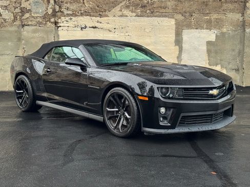 Used 2013 Chevrolet Camaro ZL1 image 3