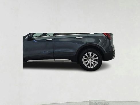 Used 2019 Cadillac XT4 Premium Luxury image 4