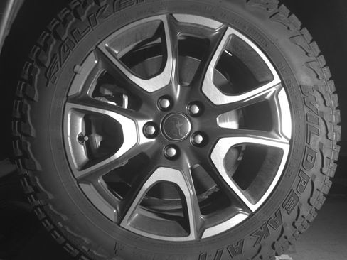 Used 2025 Jeep Compass Trailhawk image 12